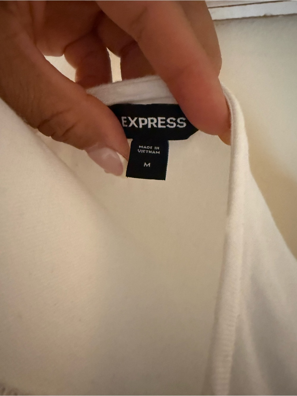 EXPRESS Tied Front Puff Sleeve Women's Top - Picture 3 of 3